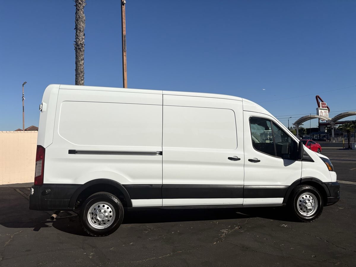 Used 2024 Ford Transit 250 148 Medium Roof Extended AWD image 41
