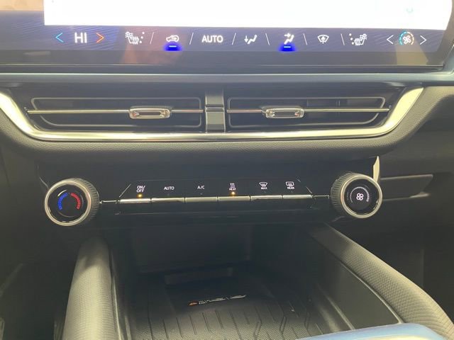 New 2026 Chevrolet Equinox EV LT image 6