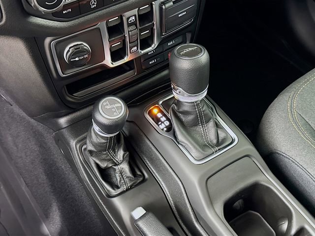 New 2025 Jeep Gladiator Sport image 19