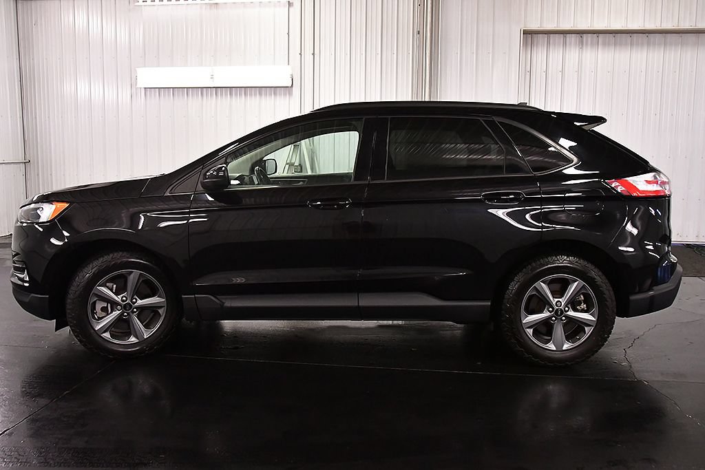 Used 2023 Ford Edge SEL w/ Sport Appearance Package AWD/4WD image 4