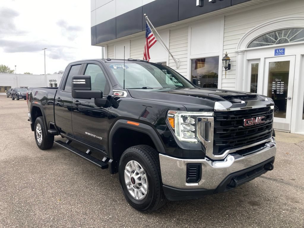 Certified 2022 GMC Sierra 2500 Pro w/ Convenience Package AWD/4WD image 3