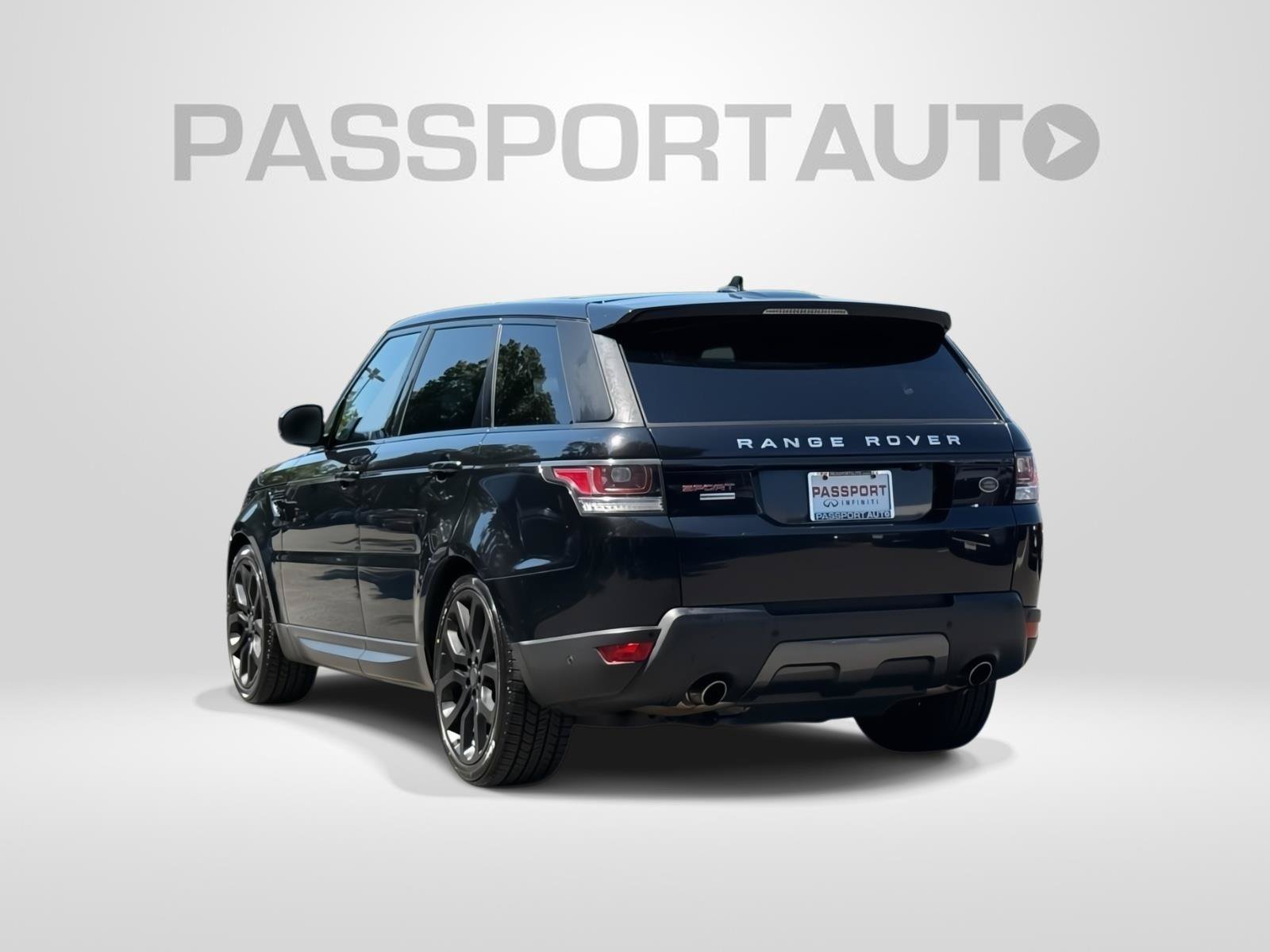 Used 2016 Land Rover Range Rover Sport Supercharged AWD/4WD image 4