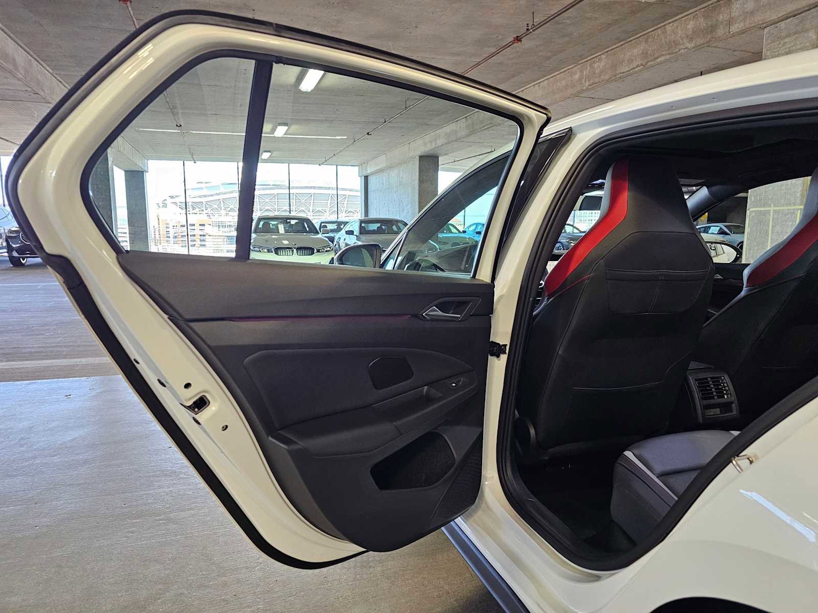 Used 2024 Volkswagen GTI SE FWD image 32