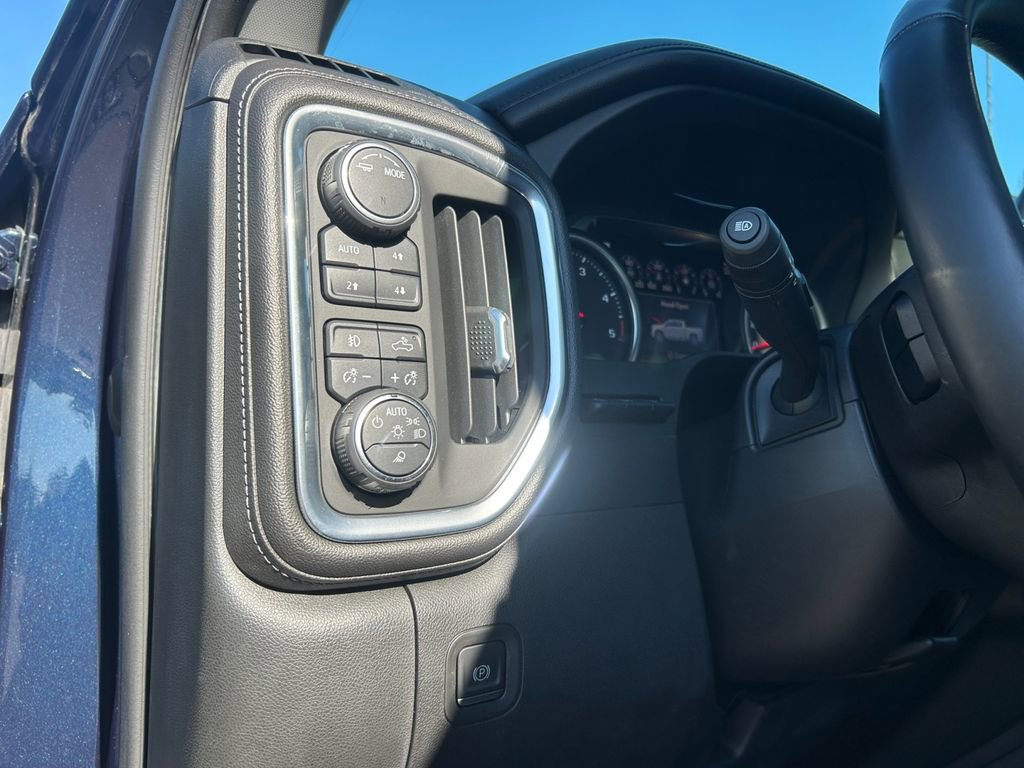 Used 2022 Chevrolet Silverado 2500 LTZ w/ LTZ Premium Package image 20