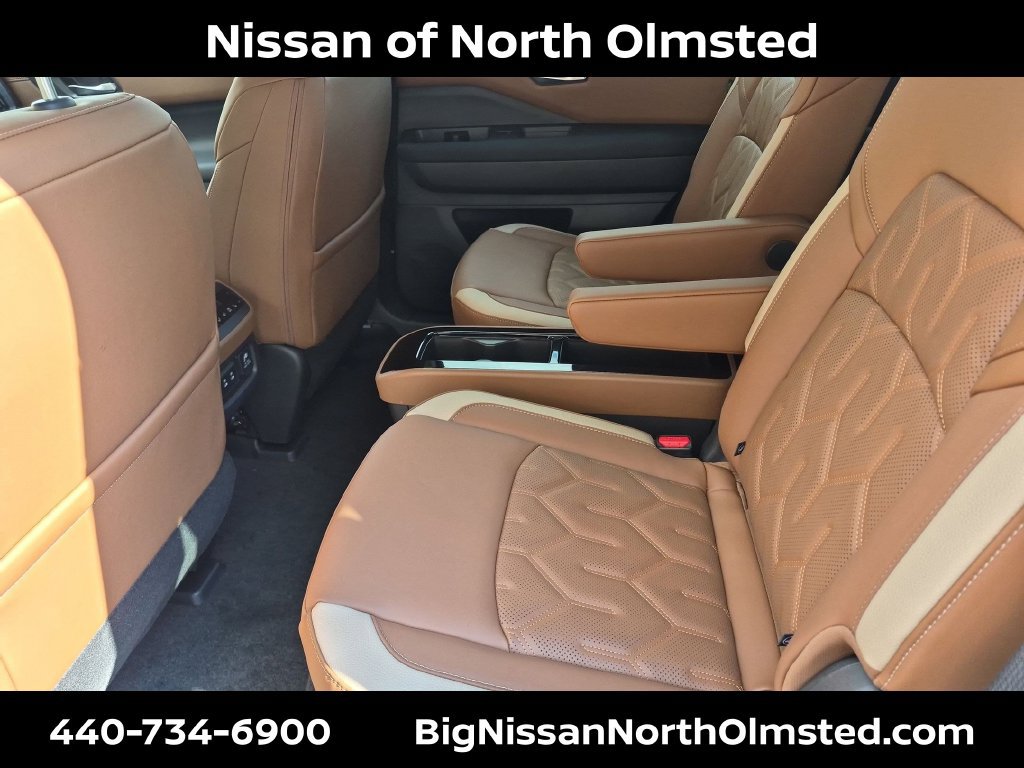 New 2026 Nissan Pathfinder Platinum AWD/4WD image 17
