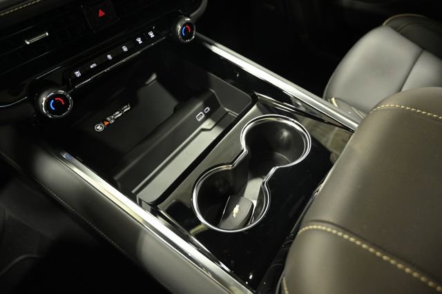 New 2026 Chevrolet Suburban Premier AWD/4WD image 20