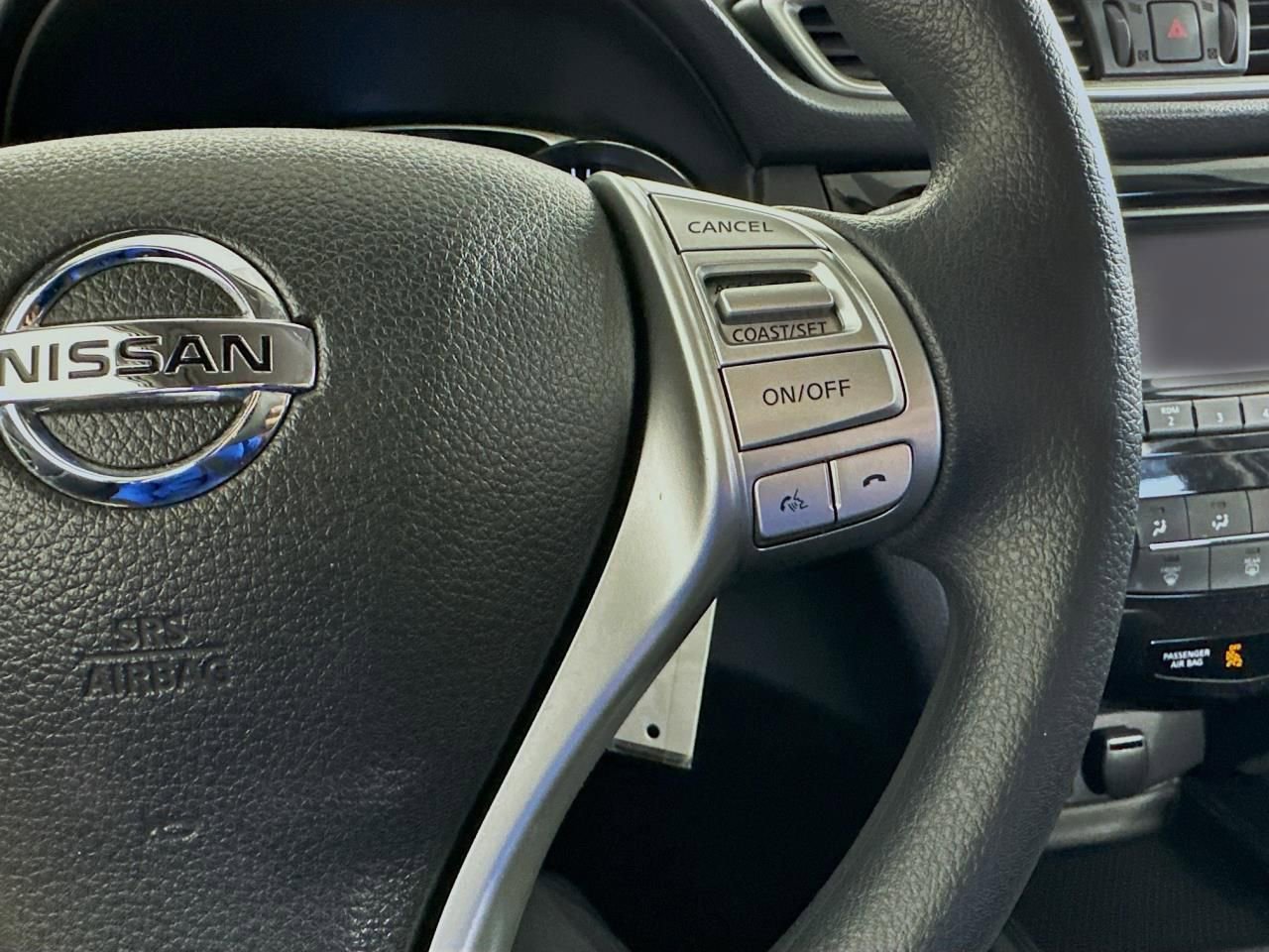 Used 2015 Nissan Rogue S image 44