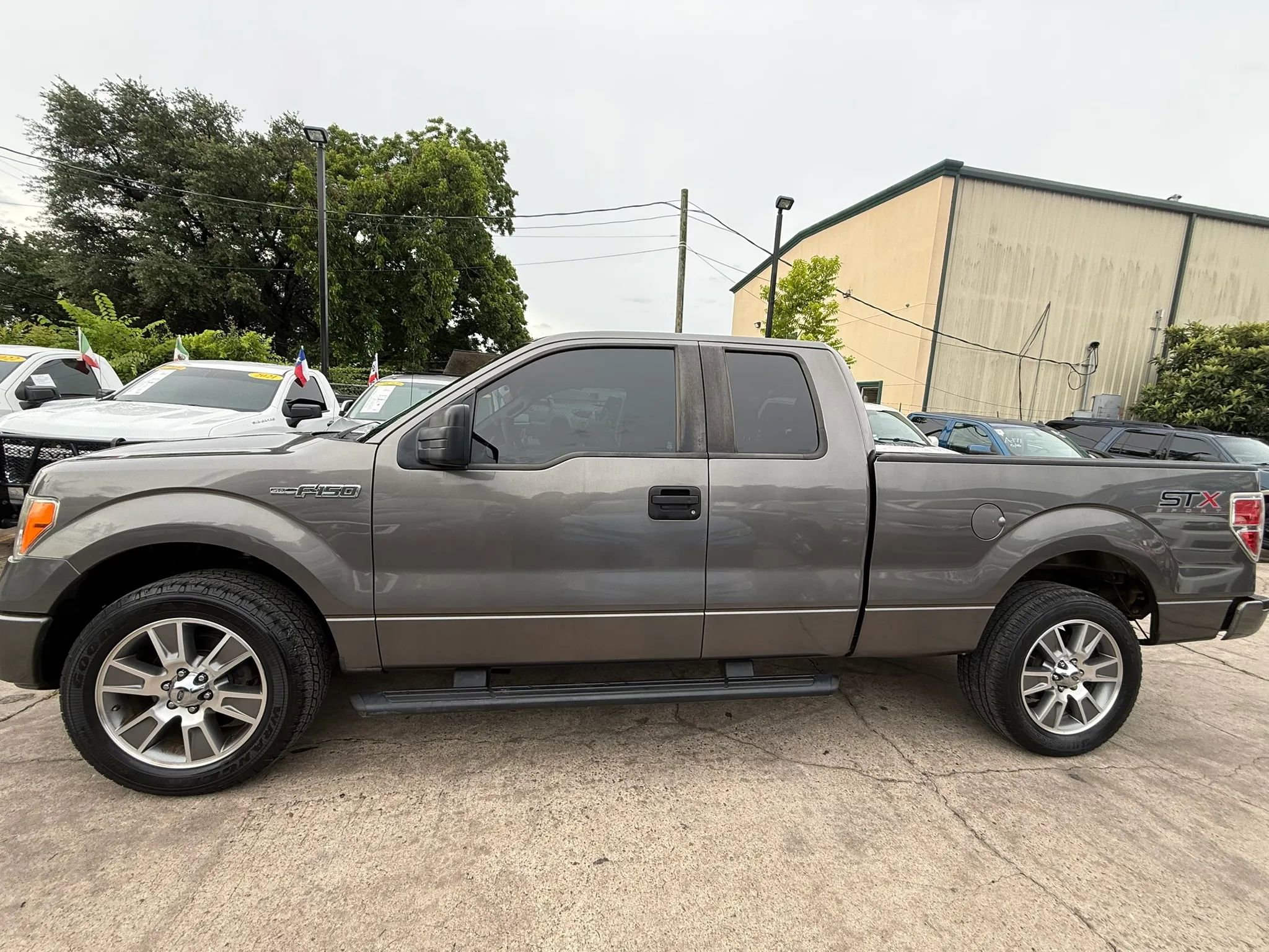 Used 2014 Ford F150 STX w/ Equipment Group 201A Mid RWD image 4