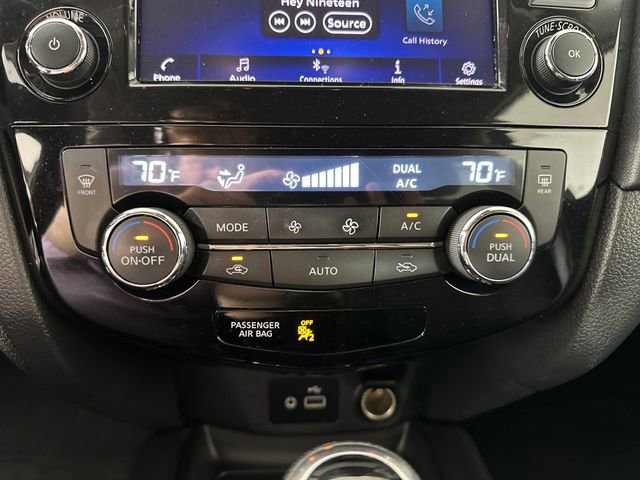 Used 2020 Nissan Rogue SV AWD/4WD image 23