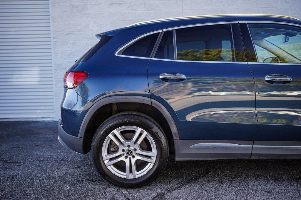 Used 2022 Mercedes-Benz GLA 250 4MATIC w/ Premium Package Lite image 15