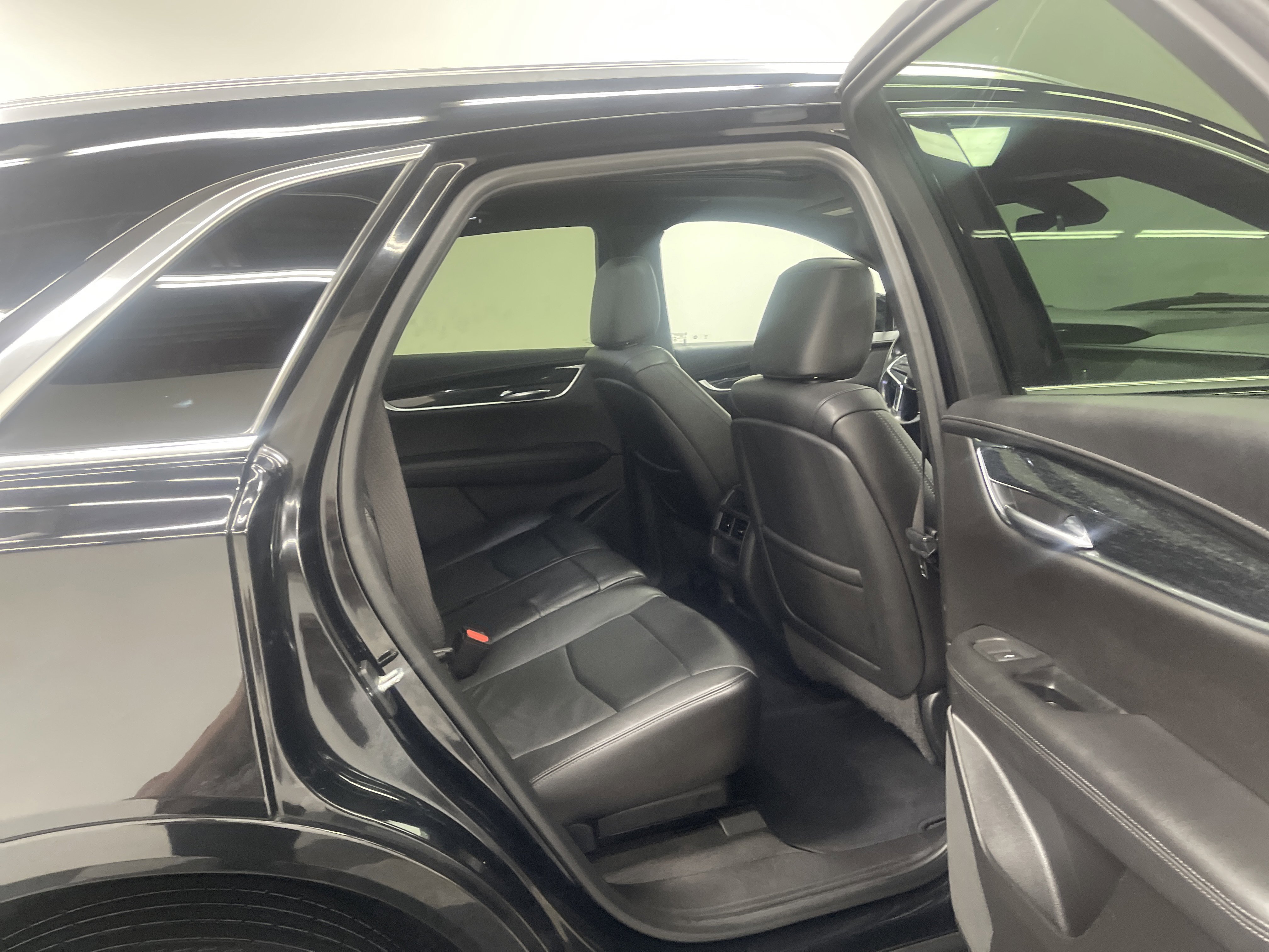 Used 2020 Cadillac XT5 Premium Luxury image 21