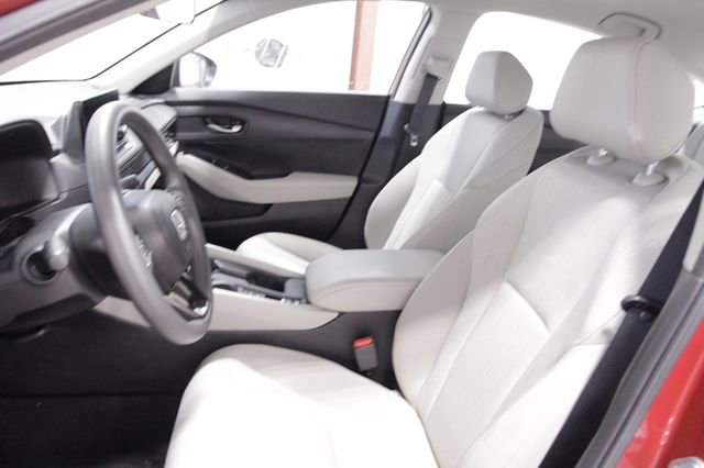 Certified 2025 Honda Accord LX image 14