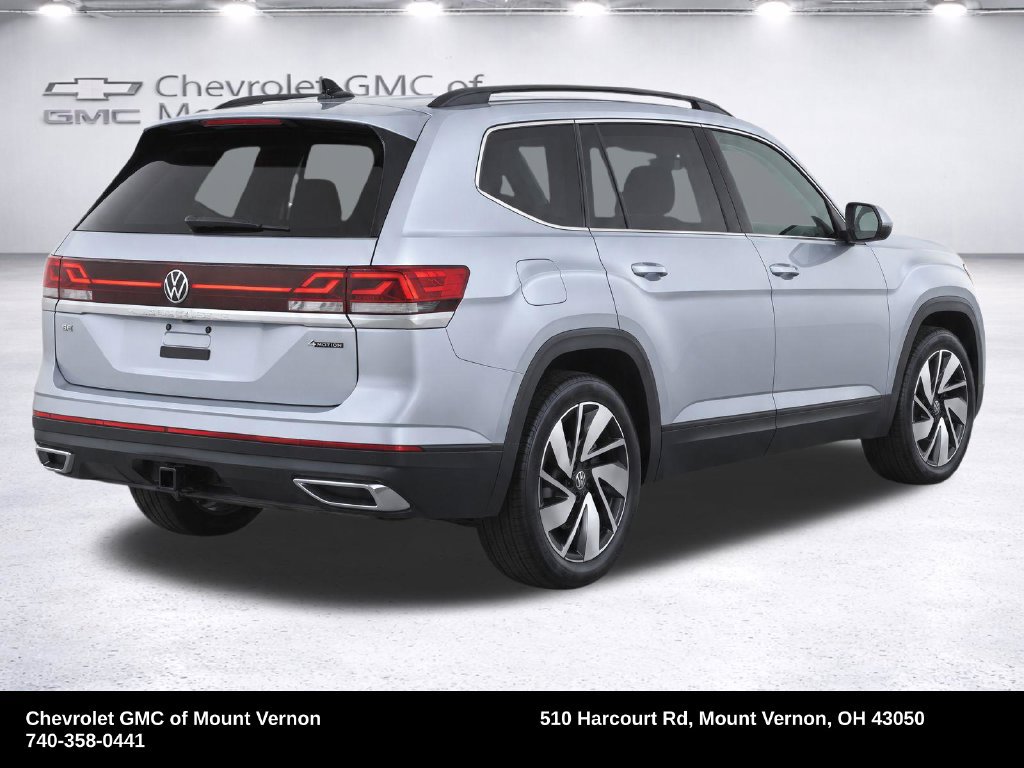 Used 2025 Volkswagen Atlas SE AWD/4WD image 4