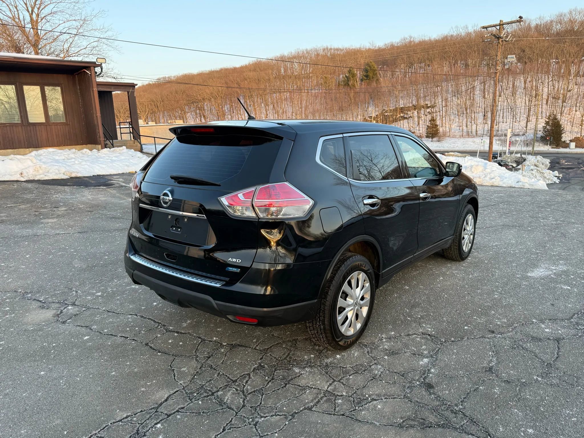 Used 2014 Nissan Rogue S image 4