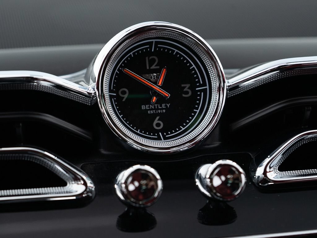 Certified 2023 Bentley Bentayga AWD/4WD image 39