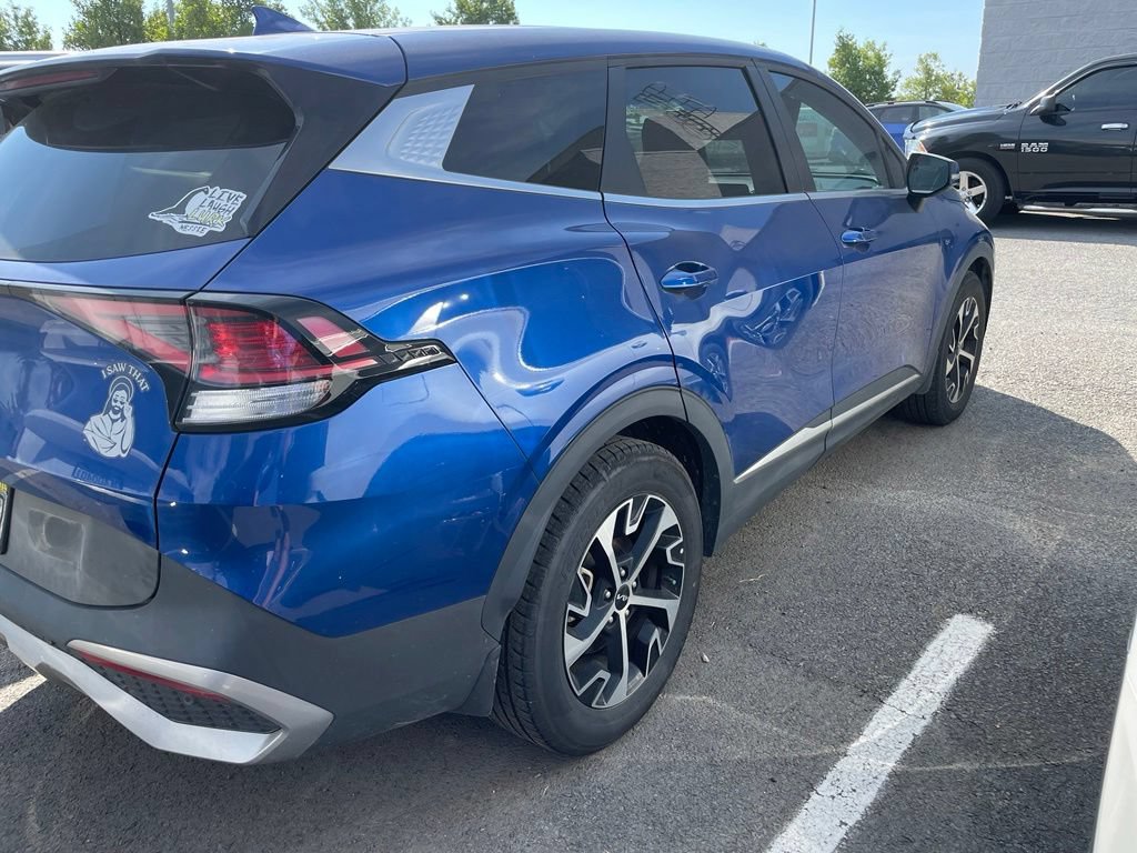 Certified 2023 Kia Sportage EX FWD image 8