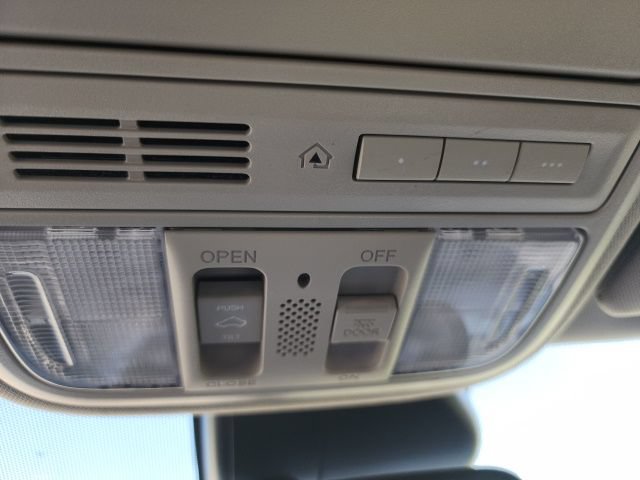 Used 2016 Honda Odyssey EX-L image 24