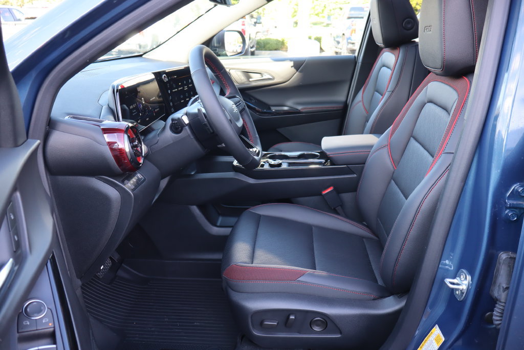 New 2027 Chevrolet Equinox RS w/ Safety and Technology Package AWD/4WD image 4