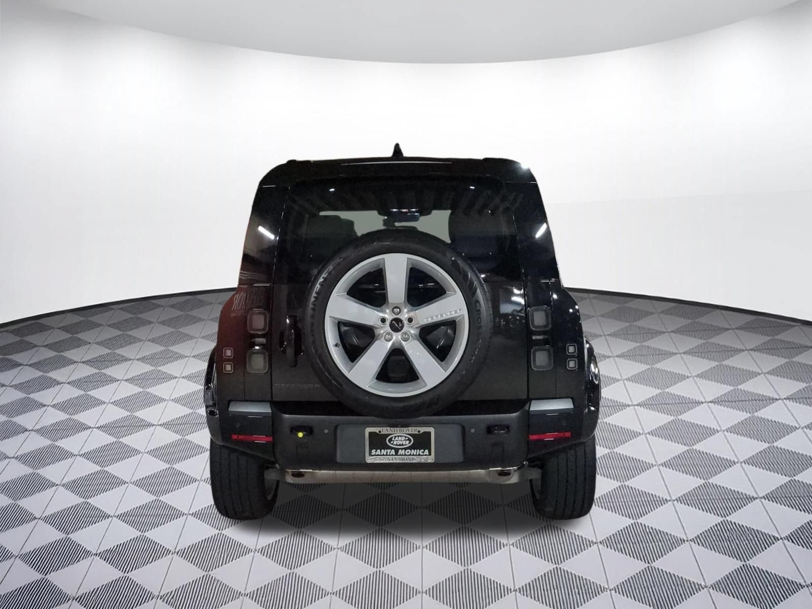New 2026 Land Rover Defender 110 X-Dynamic SE AWD/4WD image 4