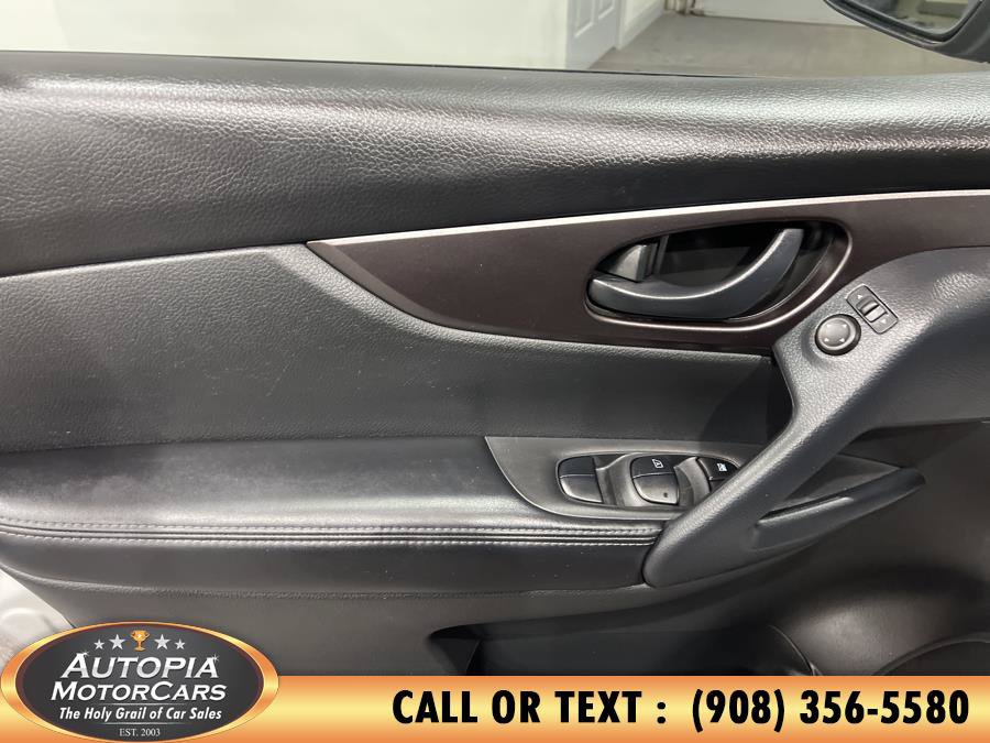 Used 2021 Nissan Rogue Sport S FWD image 19