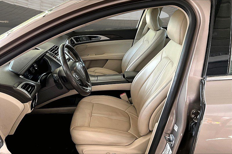 Used 2018 Lincoln MKZ Reserve w/ Climate Package FWD image 20