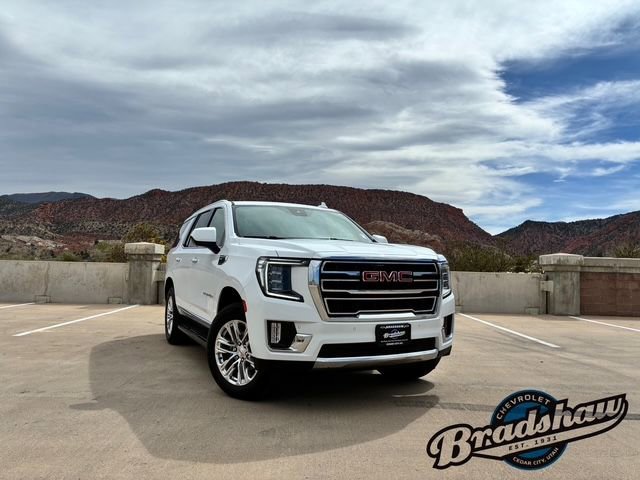 Used 2024 GMC Yukon SLT AWD/4WD image 2