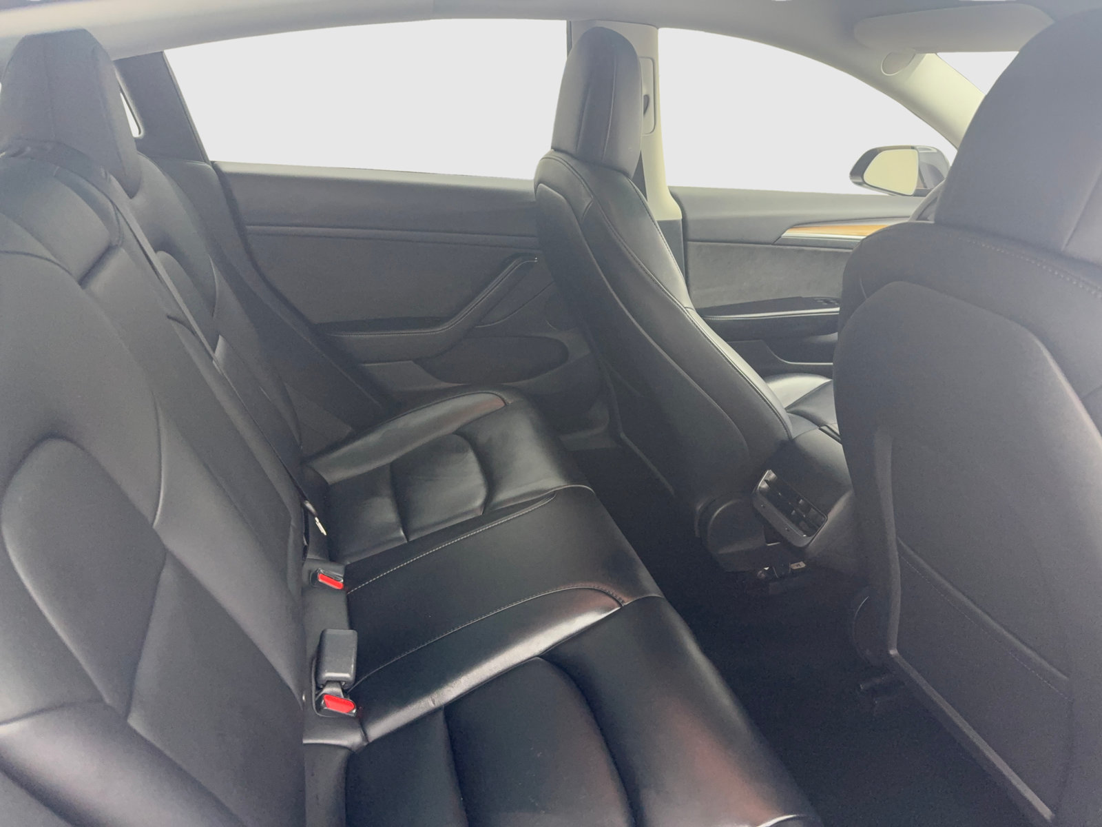 Used 2022 Tesla Model 3 Long Range AWD/4WD image 38