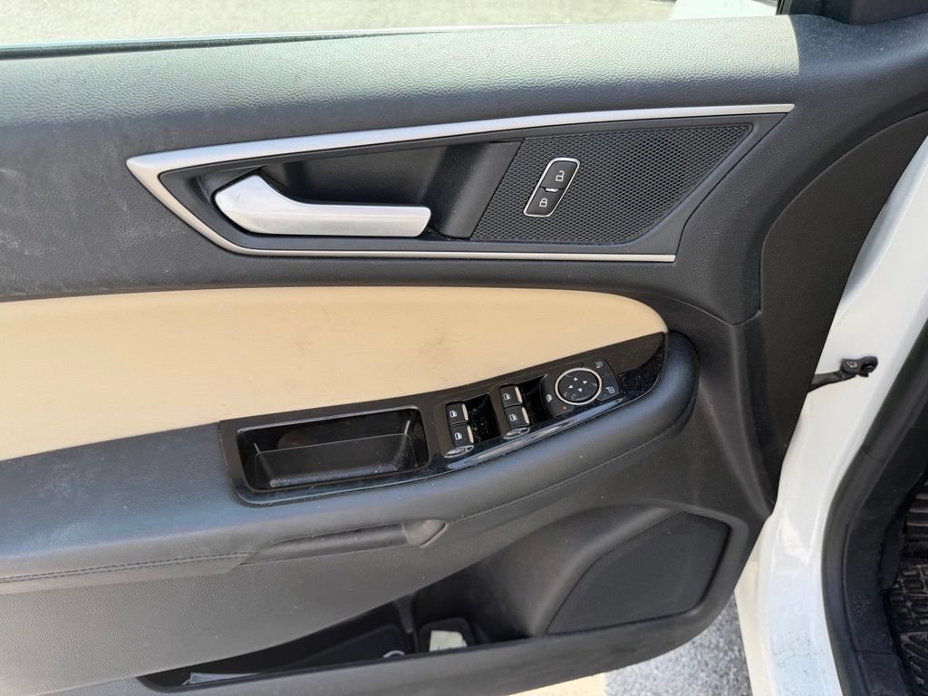 Used 2020 Ford Edge SEL w/ Convenience Package FWD image 22