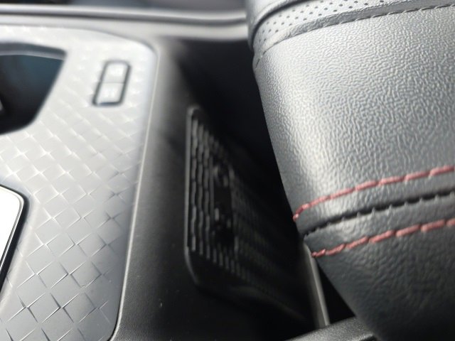 Used 2024 Jeep Wagoneer Launch Edition image 32