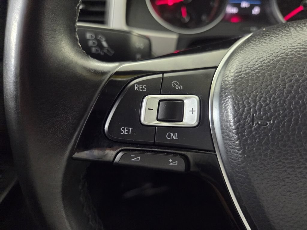 Used 2018 Volkswagen Atlas SE FWD image 18