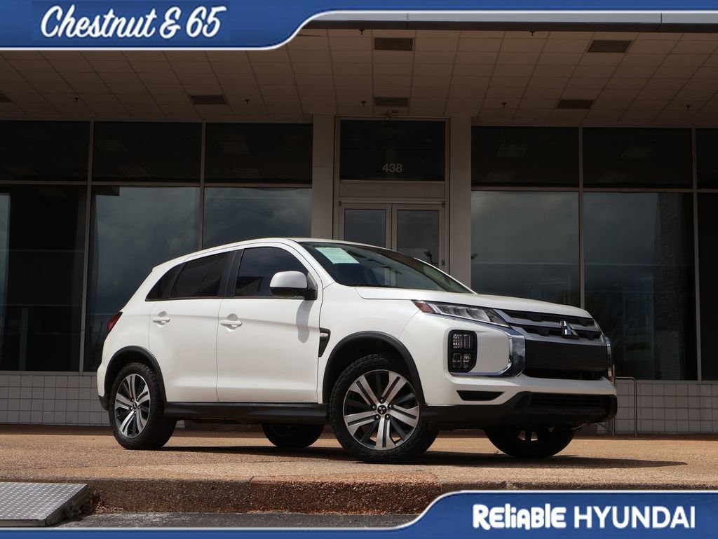 Used 2021 Mitsubishi Outlander Sport SE image 2