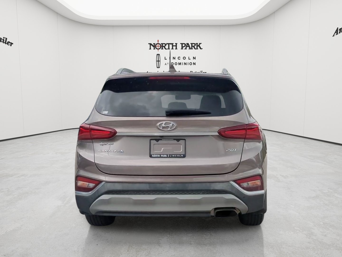 Used 2019 Hyundai Santa Fe FWD image 4