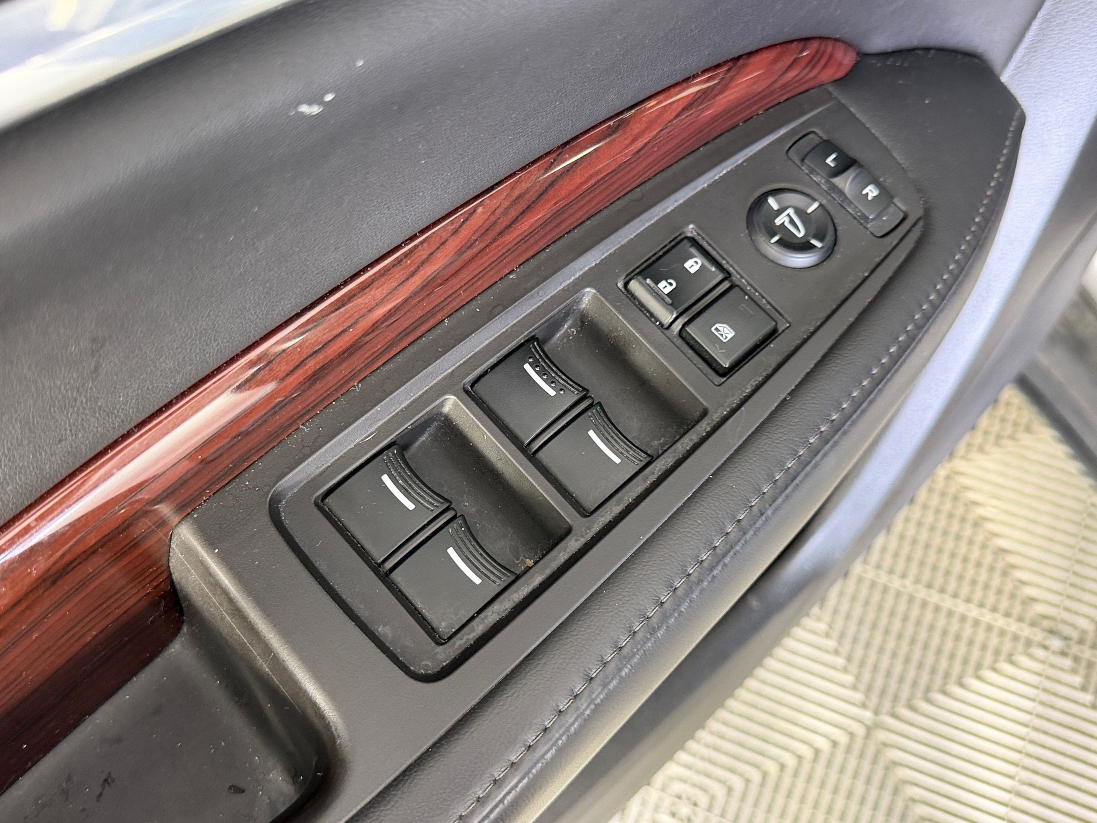 Used 2014 Acura MDX FWD w/ Advance & Entertainment image 27