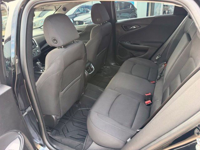 Used 2018 Chevrolet Malibu LT w/ Redline Edition FWD image 28