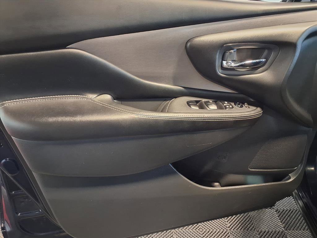 Used 2023 Nissan Murano S image 17