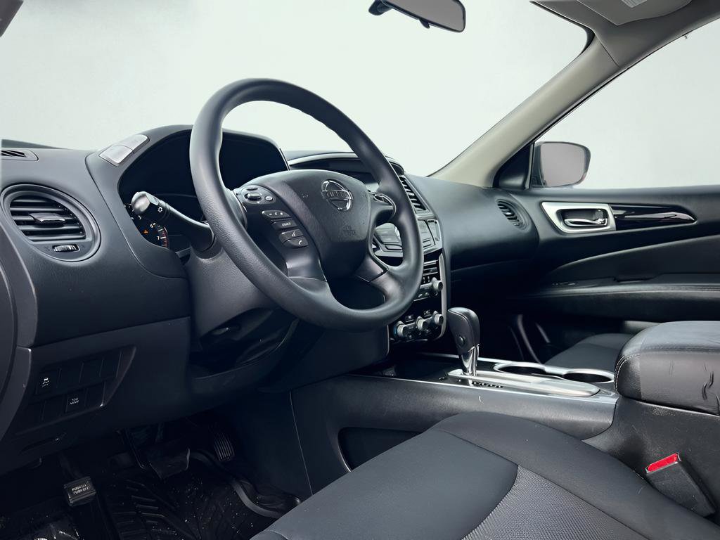 Used 2019 Nissan Pathfinder S image 58