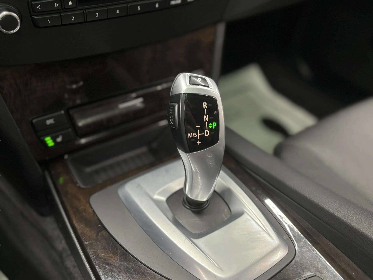 Used 2010 BMW 528i xDrive Sedan image 30