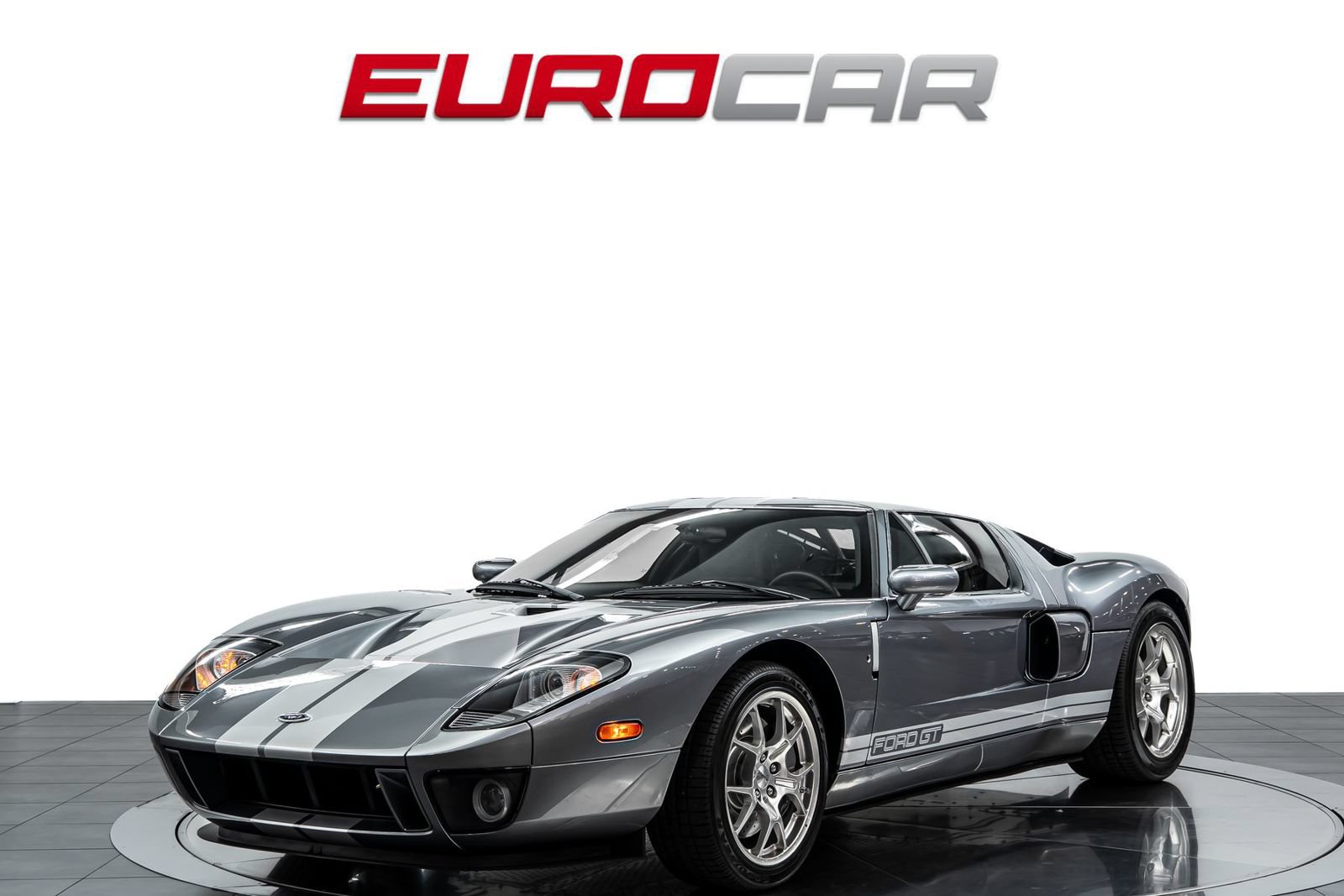 Used 2006 Ford GT RWD image 1