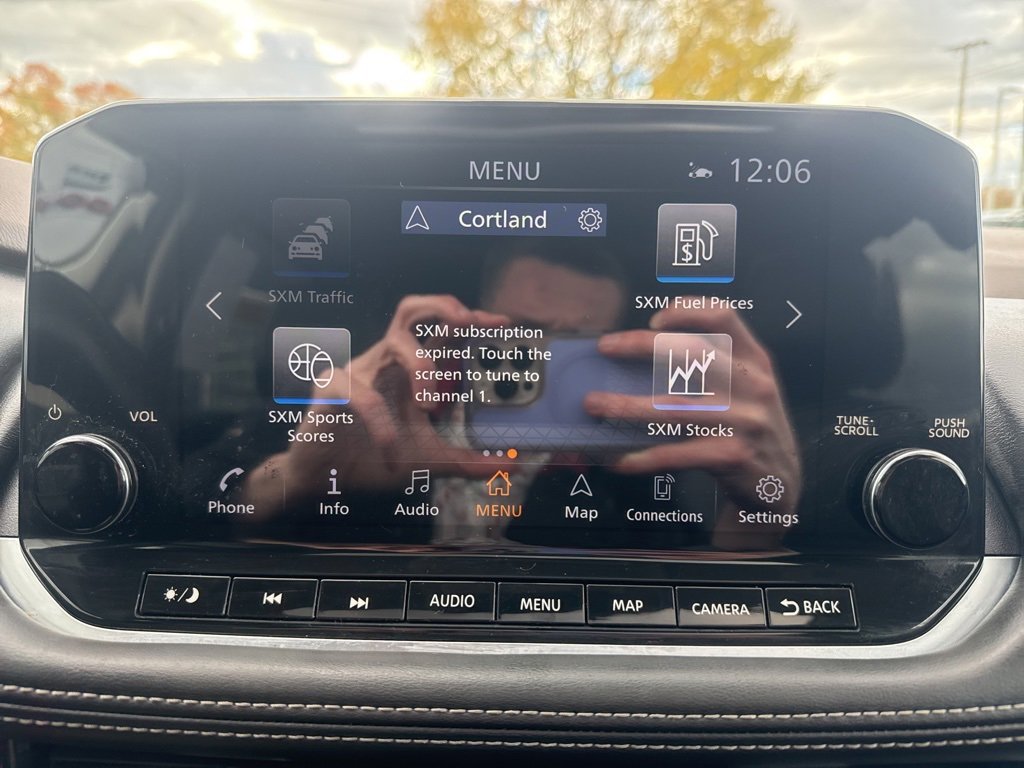 Used 2022 Nissan Rogue SL w/ SL Premium Package image 46