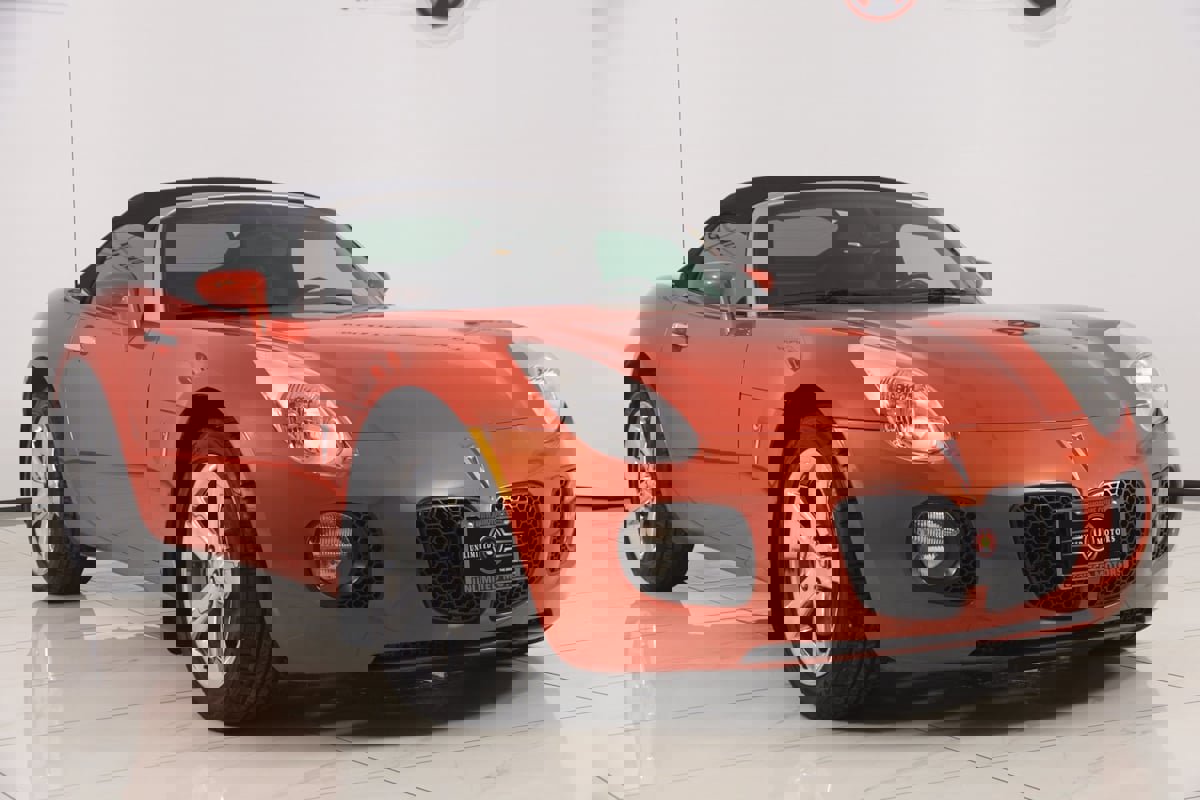 Used 2008 Pontiac Solstice GXP w/ Premium Package image 18