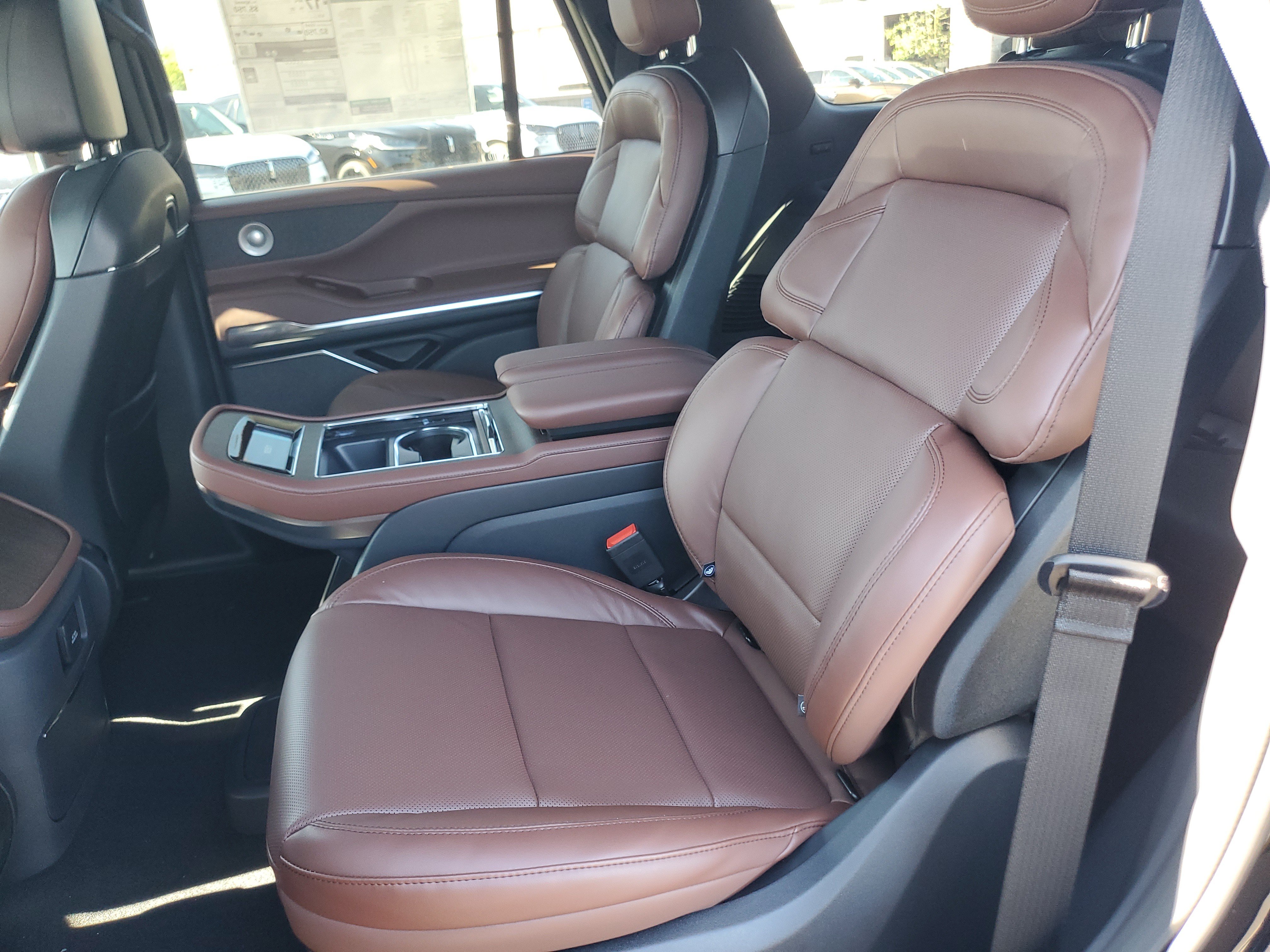 New 2027 Lincoln Navigator Reserve AWD/4WD image 31