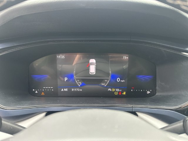 Used 2023 Volkswagen Taos SE w/ Panoramic Sunroof Package FWD image 13