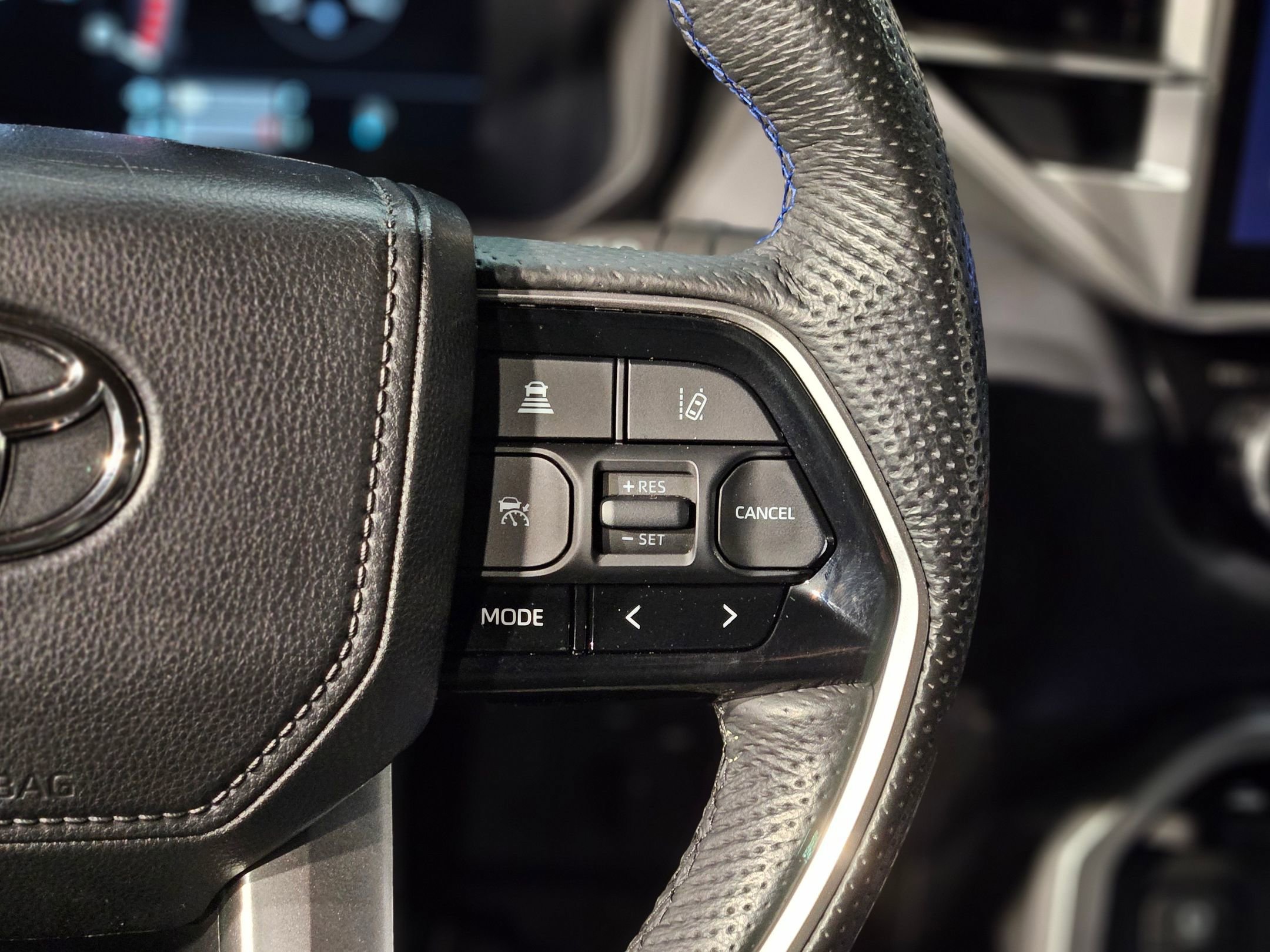 Used 2025 Toyota Tundra Platinum image 29