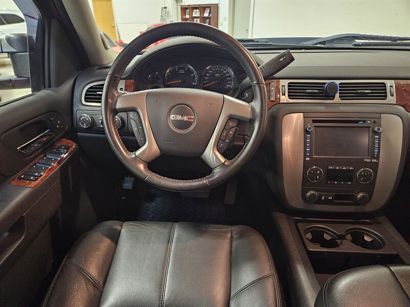 Used 2013 GMC Sierra 2500 SLT w/ Suspension Package, Off-Road AWD/4WD image 28