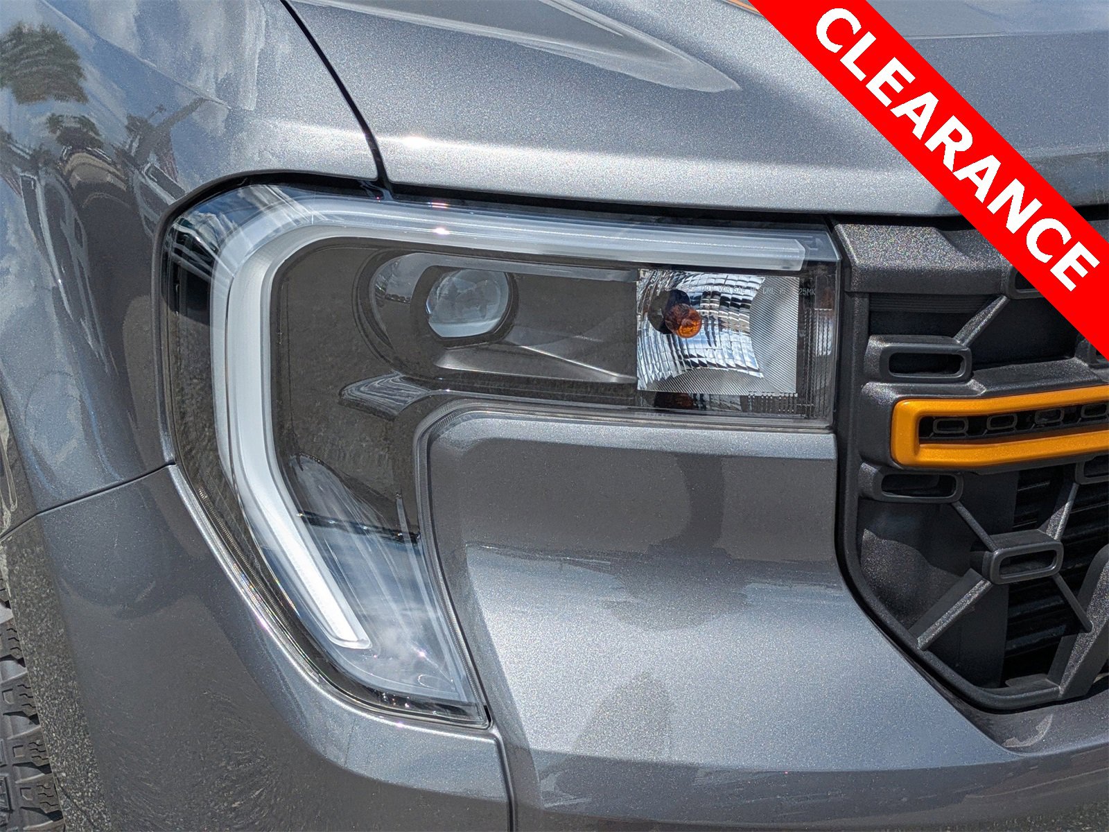 New 2025 Ford Maverick Tremor image 9