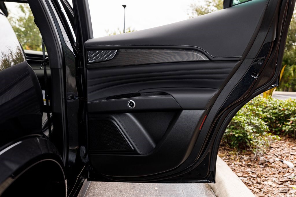 New 2025 Maserati Grecale Modena image 40