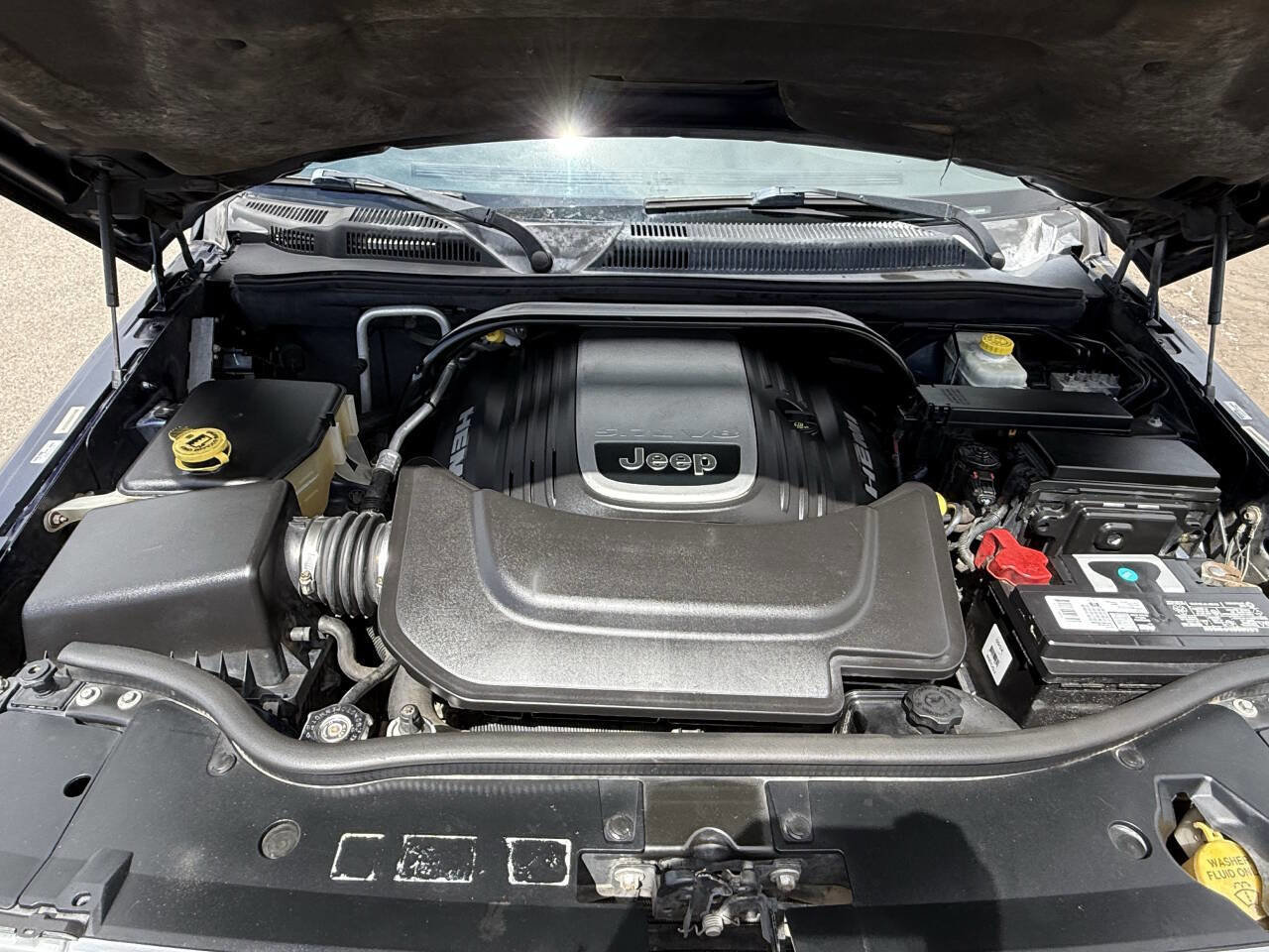 Used 2006 Jeep Commander Limited w/ Trailer Tow Group IV image 30