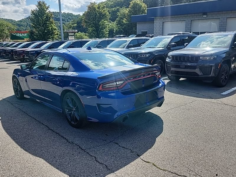 Used 2019 Dodge Charger Scat Pack RWD image 5