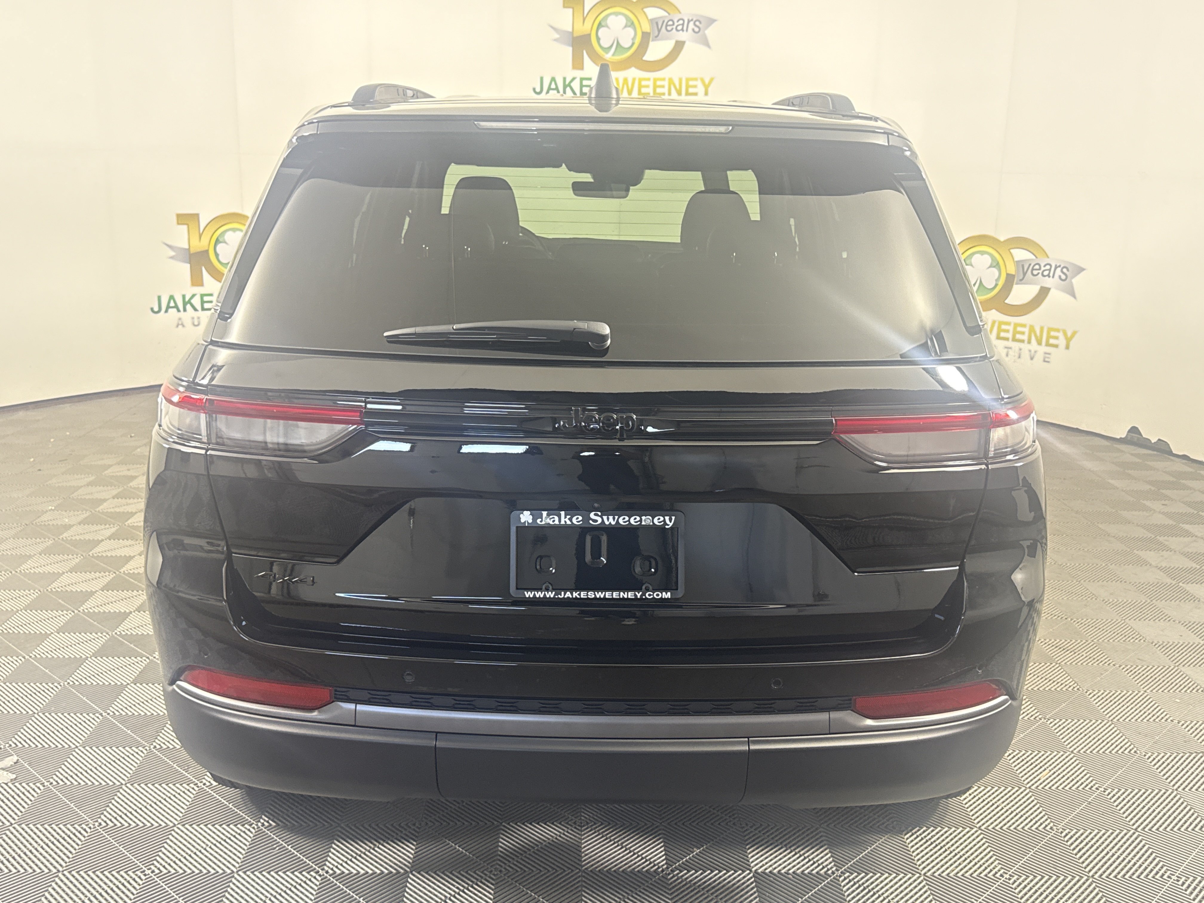 New 2027 Jeep Grand Cherokee 4WD image 7