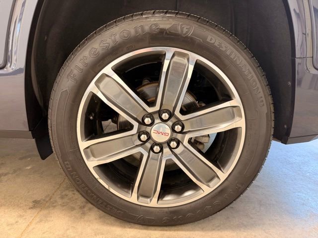 Used 2018 GMC Acadia Denali w/ Technology Package AWD/4WD image 12